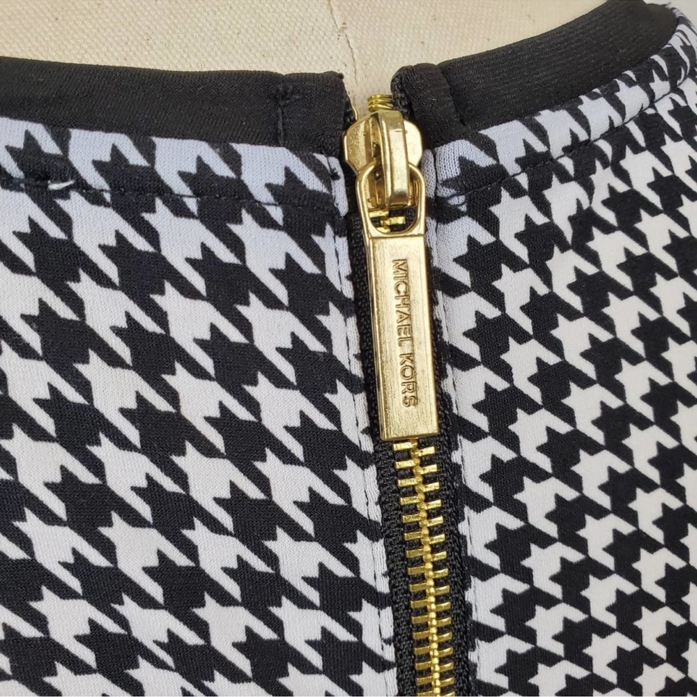 MICHAEL KORS | Cold Shoulder Houndstooth Striped Dress Size Medium - Picture 3 of 8